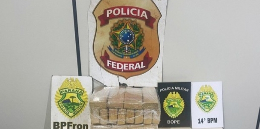 BPFron, 14 BPM, BOPE e PF apreendem droga em ônibus na cidade de Medianeira