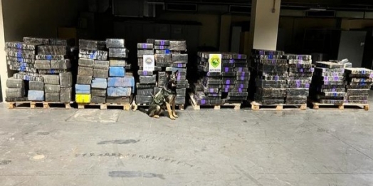 BPFRON, 19ºBPM e Polícia Federal apreendem mais de cinco toneladas de drogas em Pato Bragado