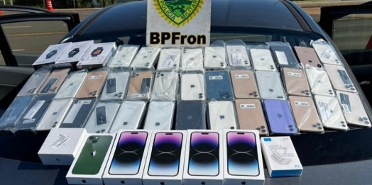 BPFRON apreende dois veículos, cigarros, aparelhos celulares e eletrônicos em Céu Azul