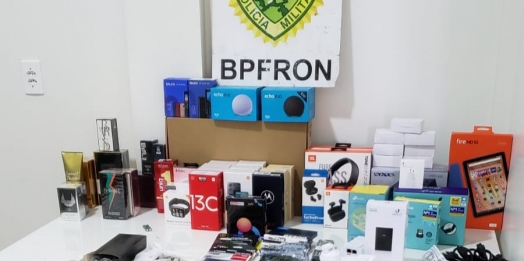 BPFRON apreende mercadorias contrabandeadas em ônibus em Capitão Leônidas Marques