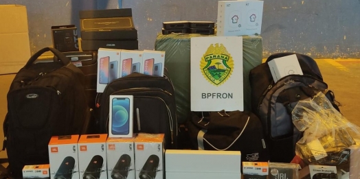 BPFRON apreende produtos descaminhados em ônibus na cidade de Matelândia durante Operação Hórus