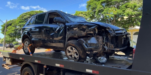 BPFRON apreende veículo com droga e salva traficante em Diamante do Oeste