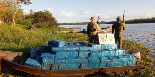 BPFRON e PF apreendem outro barco com cigarros em Pato Bragado