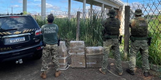 BPFRON e Polícia Federal apreendem eletrônicos contrabandeados na Ponte Internacional da Amizade em Foz do Iguaçu