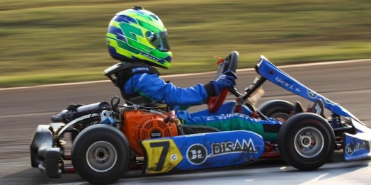 Caio Zorzetto defende invencibilidade na decisão do Citadino de Kart de Foz