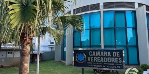 Câmara de São Miguel do Iguaçu realiza sessão com homenagens e debate sobre Programa Juro Zero