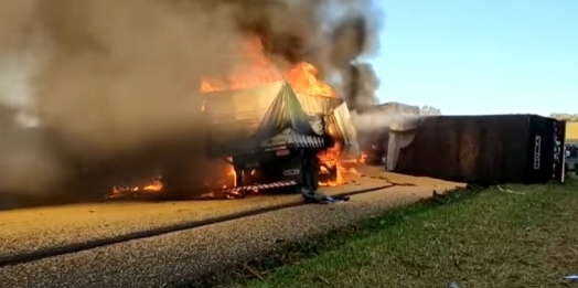 Caminhoneiros morrem em gravíssimo acidente na PR-280