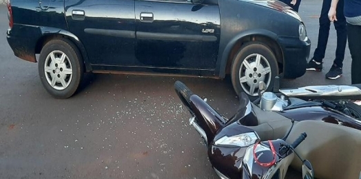 Carro e moto se envolvem em acidente em Santa Helena