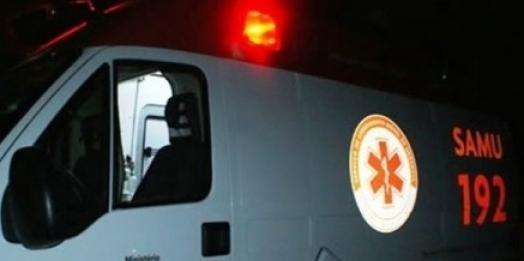 Carros batem de frente na BR-163 entre Guaíra e Mercedes