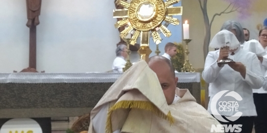 Católicos de Medianeira iniciam celebrações do Tríduo Pascal