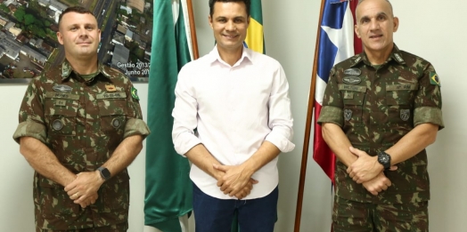 Chefe da Seção de Tiros de Guerra da 5ª Região Militar visita Medianeira