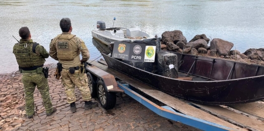 COBRA/BPFron e NEPOM-FIG apreendem embarcação realizando contrabando em Foz do Iguaçu