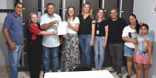 Colégio de Santa Rosa do Ocoí recebe R$ 50 mil para aplicar em melhorias