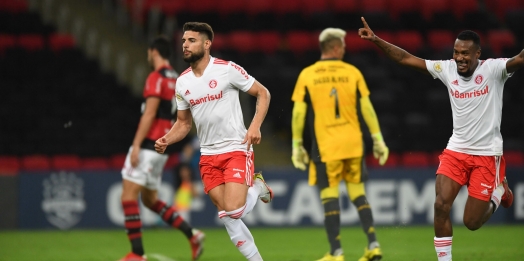 Ouça os gols: Com grande atuação, Inter goleia o Flamengo de Renato no Maracanã