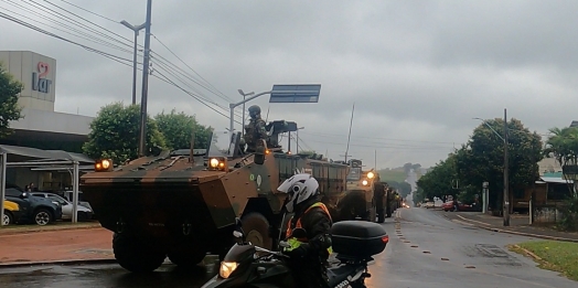 Comitiva de Guaranis do 34° Batalhão de Infantaria Mecanizado passa por São Miguel do Iguaçu
