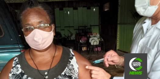 Comunidade quilombola de Guaíra começa a receber vacina contra Covid-19