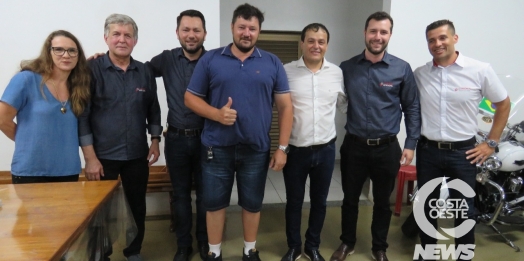 Consórcio Servopa do Aureo Glesse promoveu encontro com jantar e sorteios, em Santa Helena