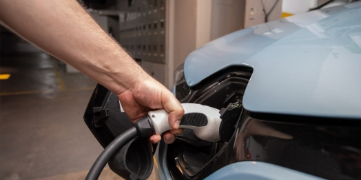 Copel lança projeto que dá desconto para recarga de veículos elétricos na madrugada