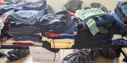 Cras recebe doações de roupas e calçados que serão repassadas para as famílias atingidas pelas chuvas