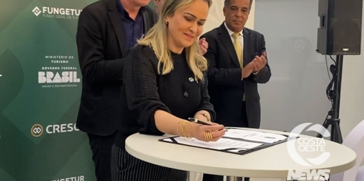 Ministra do Turismo cumpre agenda na  Cresol Conexão em Foz do Iguaçu  e anuncia linha de crédito para o setor