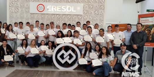 Cresol Conexão forma alunos no programa Juventude Cooperativista