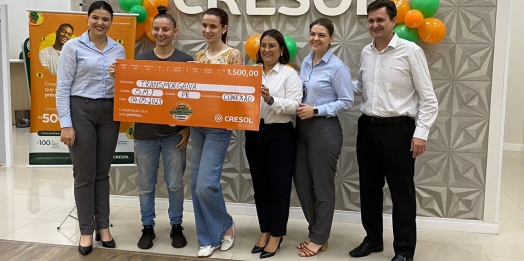 Cresol Conexão premia empresa na campanha "É Simples Ganhar"