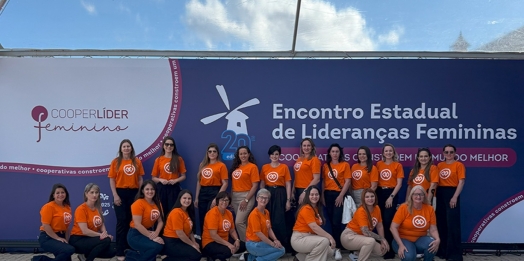 Cresol leva cooperadas ao Encontro Estadual de Lideranças Femininas no Paraná