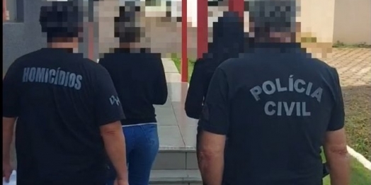 Delegacia de Homicídios cumpre mandado de prisão contra mãe e filha suspeitas de homicídio triplamente qualificado