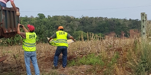 DER/PR inicia instalações das placas de sinalização de trânsito na rodovia PR-495, entre Medianeira e Serranópolis do Iguaçu