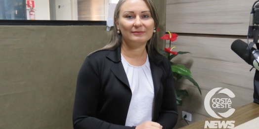 Diretora da UTFPR Santa Helena aborda ações da universidade em entrevista a Costa Oeste 93,3 FM