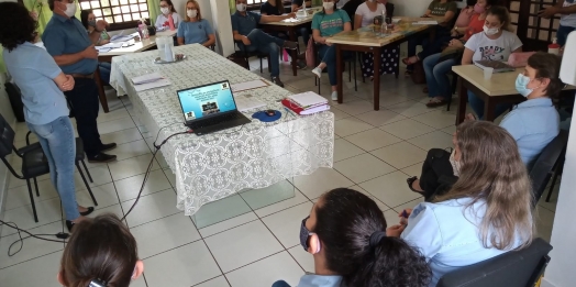 Diretores das Escolas de Missal recebem devolutiva das avaliações diagnósticas