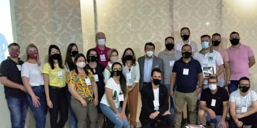 Diretores e colaboradores da ACISMI participam de treinamento de Liderança