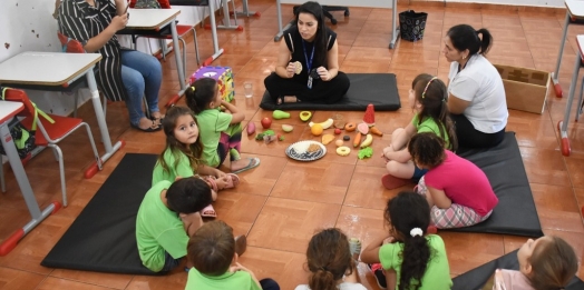 Educação nutricional é trabalhada com alunos da Escola Municipal Teodoro Antônio Bortoluzzi