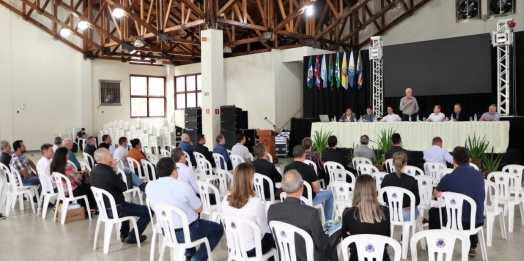 Em assembleia Lindeiros altera estatuto e regimento interno