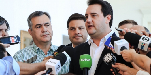 Em novo decreto, governador libera circulação sem máscaras em ambientes fechados