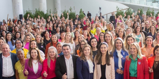 Encontro "Mulheres em Movimento"  incentiva participação das mulheres na política