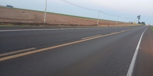 EPR Iguaçu realiza implantação de tachas refletivas em dois trechos da BR-277 neste domingo (20)