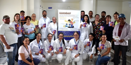 Equipe da Saúde e estudantes da UNIGUAÇU realizam campanha de prevenção à hanseníase