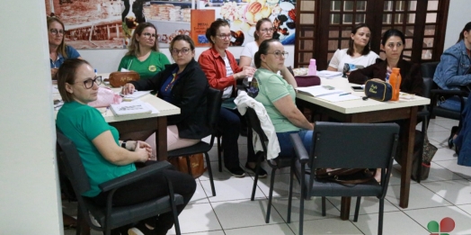Equipe técnica da Educação de Missal discute projeto político-pedagógico em curso ofertado pela Undime
