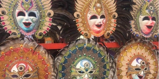 Esconder-se em máscaras
