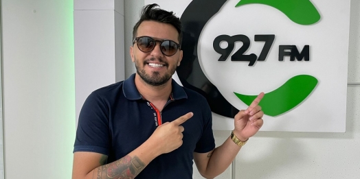 Fábio Mahan lança o single CHUVA DE STORIES
