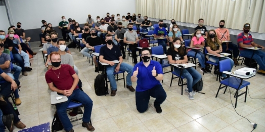 Faculdade UNIGUAÇU comemora 23 anos: Somos o Ensino Sem Limites!