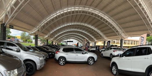 Feira de veículos movimenta São Miguel do Iguaçu com mais de 100 opções à venda