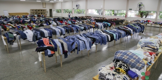 Feirão de Roupas Usadas do Provopar e Cáritas de Missal atende 659 pessoas e arrecada 200 kg de alimentos
