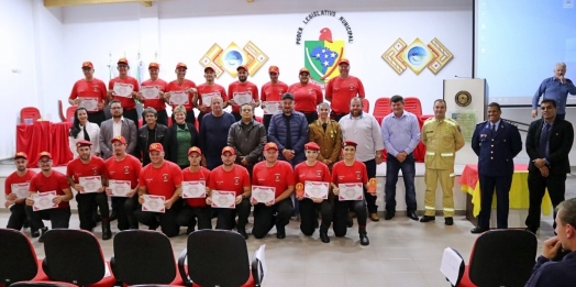 Formatura de Bombeiros Civis emociona a comunidade de Itaipulândia