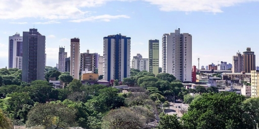 Foz é a cidade que mais cria empregos no Paraná