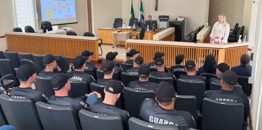 Futuros Guardas Municipais participam de palestra e visita técnica ao Fórum Estadual