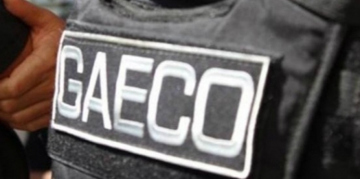 Gaeco cumpre mandados de busca e apreensão e de prisão preventiva de delegado e policiais civis de Quedas do Iguaçu