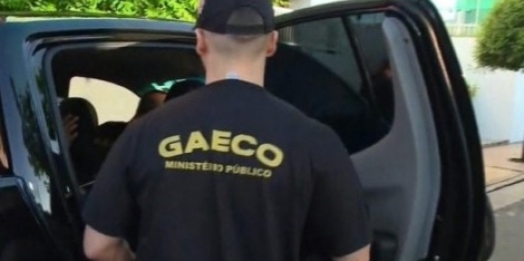 Gaeco cumpre mandados de busca na Câmara de Vereadores, em empresa e casa de vereadora de Entre Rios do Oeste
