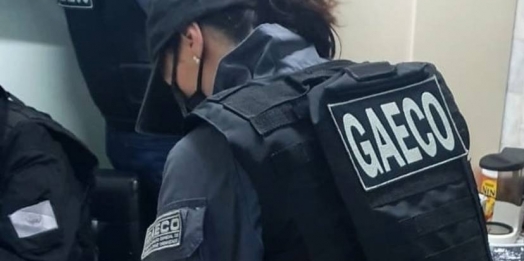 Gaeco cumpre ordens de busca e apreensão em Foz e São Miguel do Iguaçu em ação que investiga suposto pedido de propina por policial